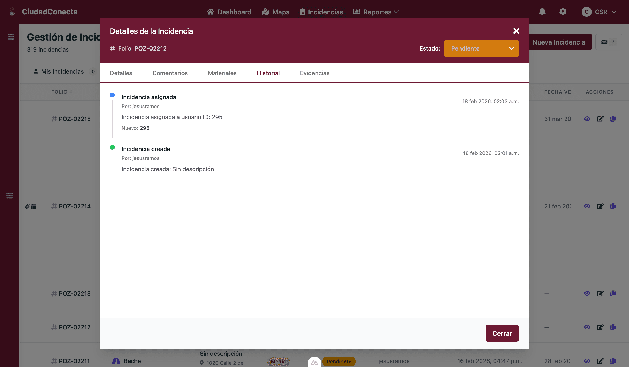 Historial cronológico de incidencia en CiudadConecta con cambios de estado y asignaciones